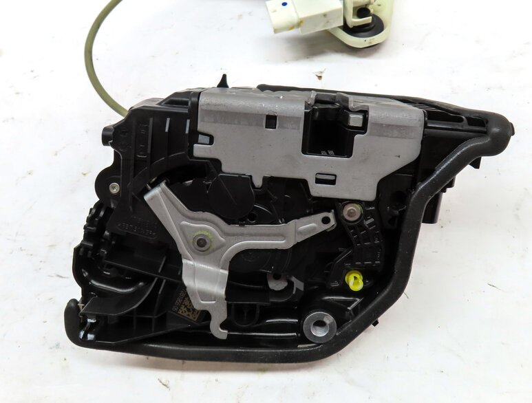 Thumbnail 8: 2014-2018 BMW X5 (F15) LEFT REAR SOFT CLOSE DOOR LOCK LATCH ACTUATOR MOTOR