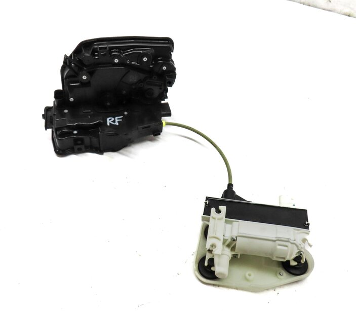 14-19 BMW 7 X6 (G11 G12 F15 F16) FRONT RIGHT SOFT CLOSE DOOR LATCH w/ ACTUATOR