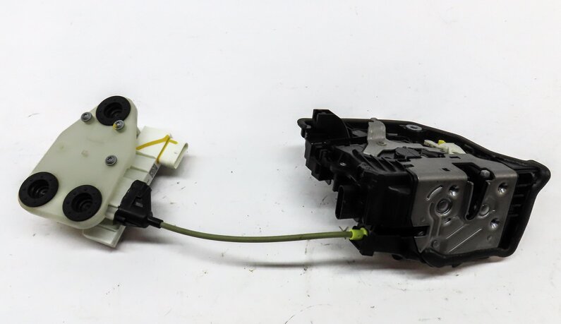 Thumbnail 4: 14-19 BMW 7 X6 (G11 G12 F15 F16) FRONT RIGHT SOFT CLOSE DOOR LATCH w/ ACTUATOR