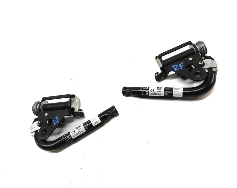 Thumbnail 3: 2015 BMW X5 (F15) FRONT LEFT & RIGHT SEATBELT RETRACTOR SUPPORT HOOK BRACKET SET