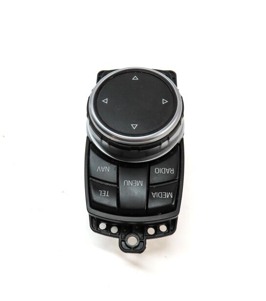 Thumbnail 4: 2015 BMW X5 (F15) I-DRIVE NAVIGATION RADIO STEREO INFORMATION CONTROL KNOB