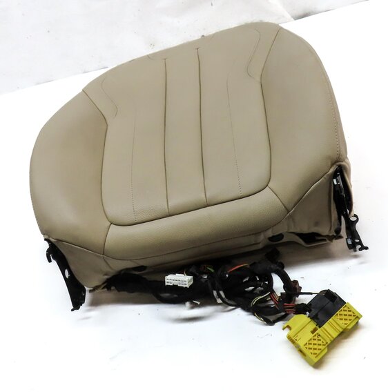 Thumbnail 3: 2015 BMW X5 (F15) FRONT RIGHT PASSENGER UPPER SEAT CUSHION (Beige)