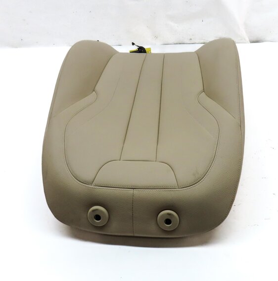 Thumbnail 5: 2015 BMW X5 (F15) FRONT RIGHT PASSENGER UPPER SEAT CUSHION (Beige)