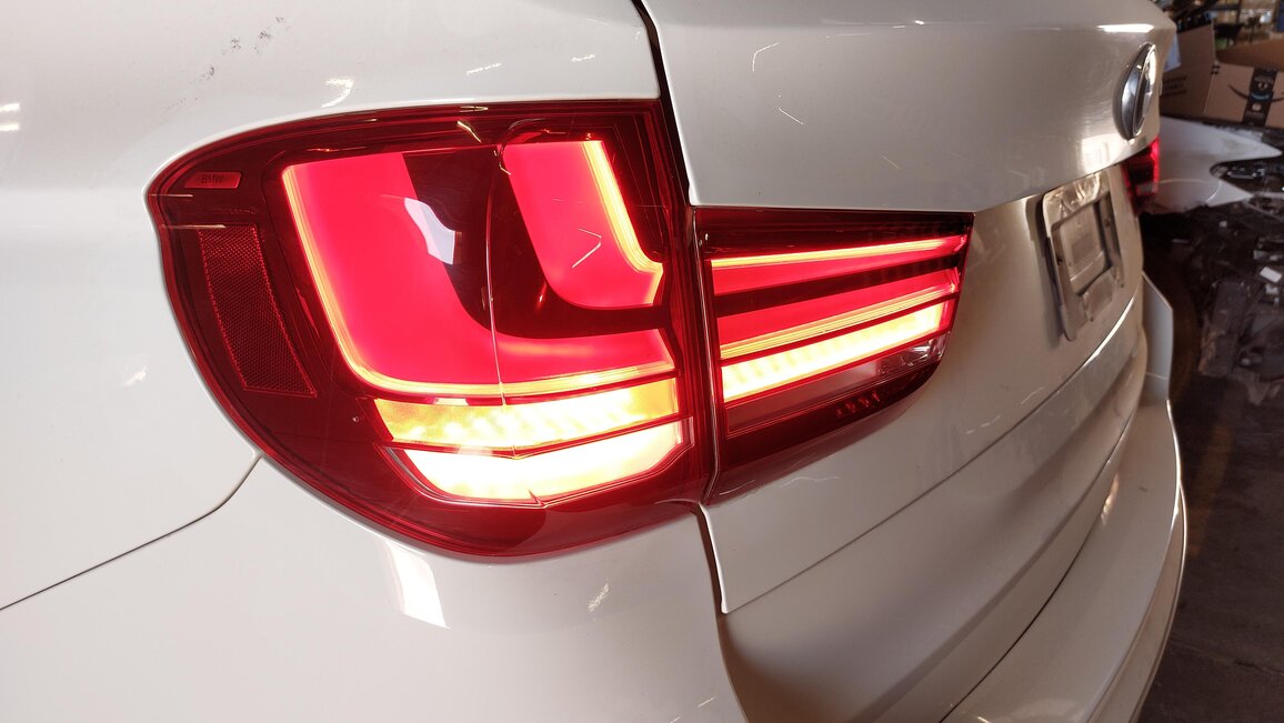 Thumbnail 2: 14-18 BMW X5 X5M ///M (F15 F85) LEFT DRIVER OUTER LED TAILLIGHT BRAKE LIGHT LAMP