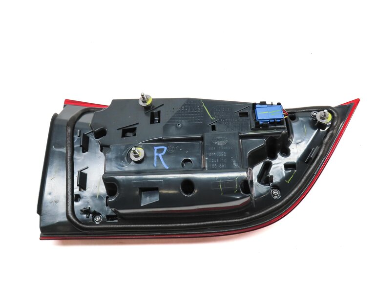 Thumbnail 5: 14-18 BMW X5 X5M (F15 F85) RIGHT PASSENGER REAR INNER LED TAILLIGHT LIGHT LAMP