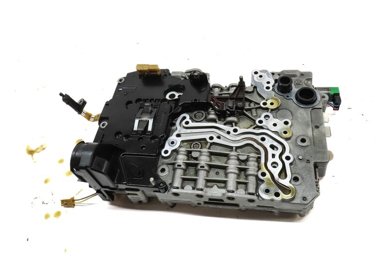 Thumbnail 2: 2014-2015 BMW X3 X5 X6 (F15 F16 F25) 3.0L AWD 8HP45X TRANSMISSION VALVE BODY