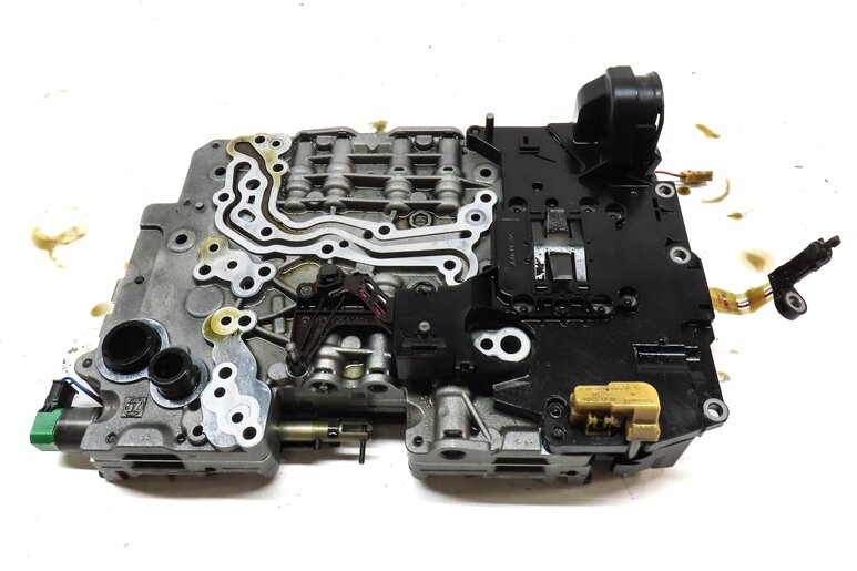 Thumbnail 4: 2014-2015 BMW X3 X5 X6 (F15 F16 F25) 3.0L AWD 8HP45X TRANSMISSION VALVE BODY