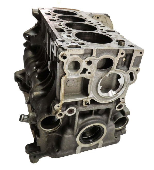 Thumbnail 6: 14-18 BMW 328i X3 (F25 F30) 2.0L MOTOR N47T DIESEL ENGINE BARE CYLINDER BLOCK