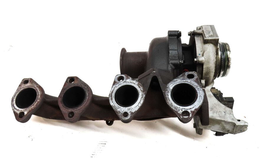 Thumbnail 6: 2014-2018 BMW 328i X3 (F25 F26) 2.0L N47T DIESEL ENGINE TURBOCHARGER w/ MANIFOLD