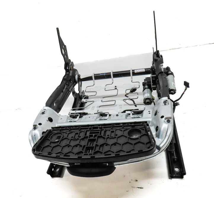 Thumbnail 2: 2012-2019 BMW 3-SERIES (F30 F34) SEDAN - LEFT DRIVER SPORT SEAT TRACK w/ MOTORS