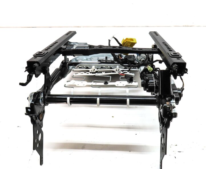 Thumbnail 6: 2012-2019 BMW 3-SERIES (F30 F34) SEDAN - LEFT DRIVER SPORT SEAT TRACK w/ MOTORS