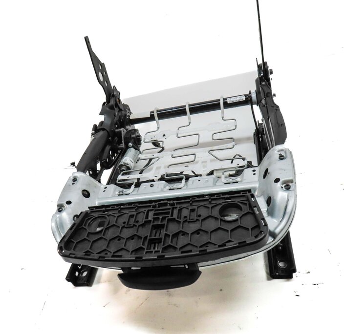 Thumbnail 2: 12-19 BMW 3-SERIES (F30 F34) SEDAN - RIGHT PASSENGER SPORT SEAT TRACK w/ MOTORS