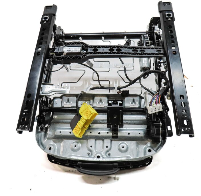 Thumbnail 5: 12-19 BMW 3-SERIES (F30 F34) SEDAN - RIGHT PASSENGER SPORT SEAT TRACK w/ MOTORS