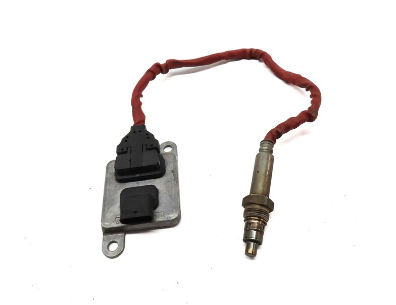 Thumbnail 2: 2016 BMW 328d (F30) 2.0L TURBO DIESEL N47T ENGINE NITROGEN OXIDE NOX SENSOR