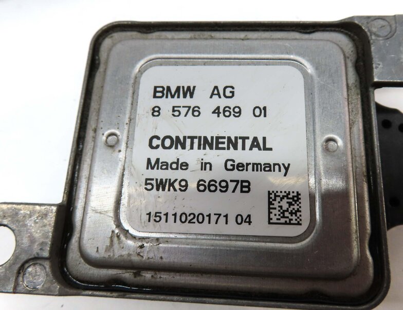 Thumbnail 5: 2016 BMW 328d (F30) 2.0L TURBO DIESEL N47T ENGINE NITROGEN OXIDE NOX SENSOR