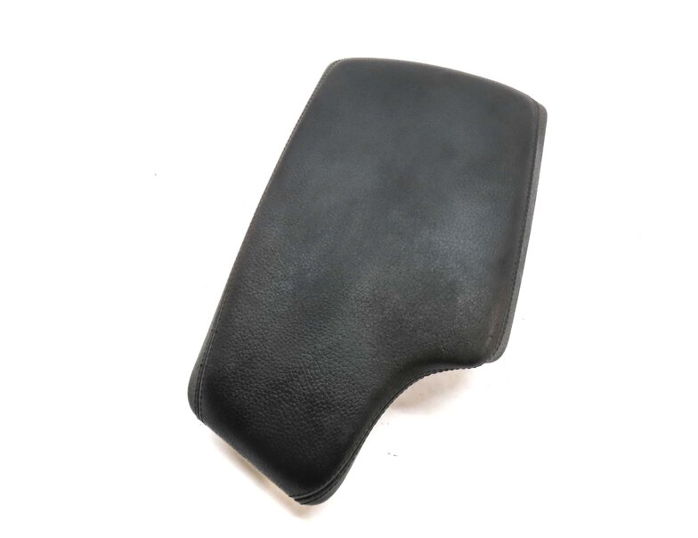 2016 BMW 328d (F30) FRONT CENTER CONSOLE ARMREST LID (BLACK DAKOTA LEAHTER)