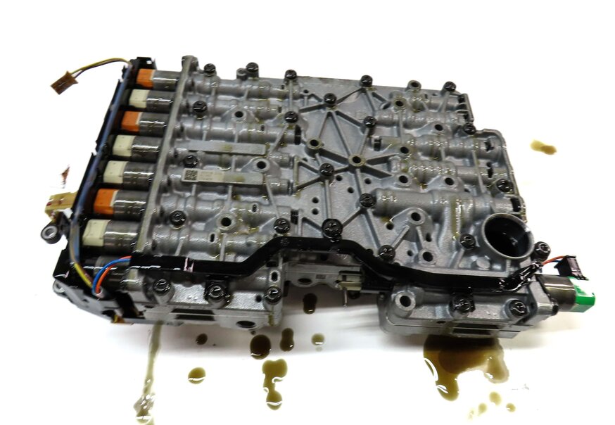 Thumbnail 6: 2014-2018 BMW 328i (F30) 2.0L N47T DIESEL - 8HP-45 AUTO TRANSMISSION VALVE BODY