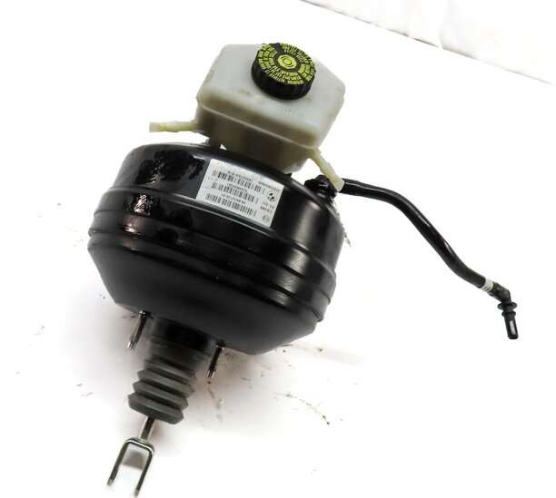 2016 BMW 328d (F30) POWER BRAKE BOOSTER w/ MASTER CYLINDER & RESERVOIR