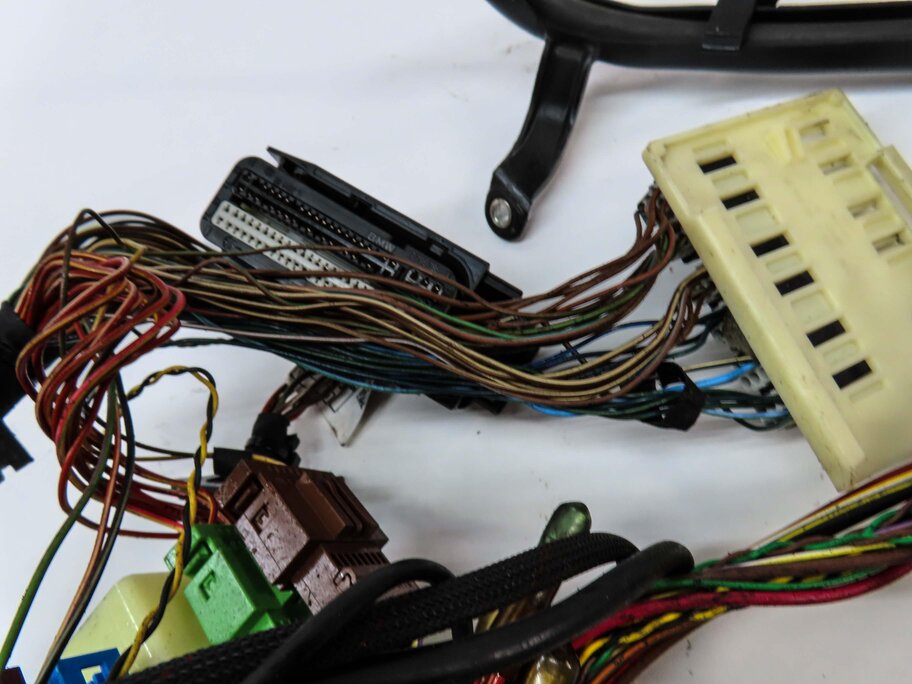 Thumbnail 6: 2016 BMW 328d (F30) 2.0L TURBO DIESEL N47T ENGINE WIRE WIRING HARNESS 8586174