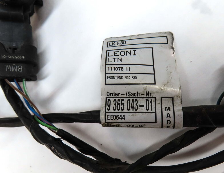 Thumbnail 5: 2016 BMW 328d (F30) FRONT PARK ASSIST PDC SENSOR SET4 (BLACK) & WIRE HARNESS