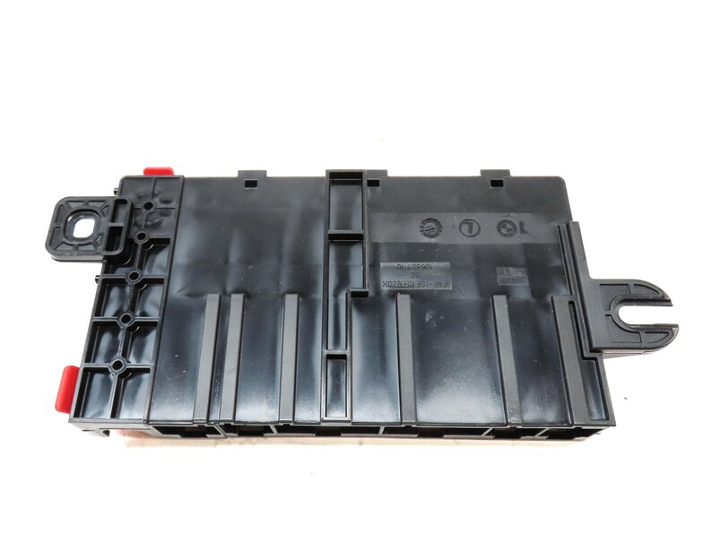 Thumbnail 5: 2016 BMW 328d (F30) BATTERY POWER DISTRIBUTION MODULE 61149227752