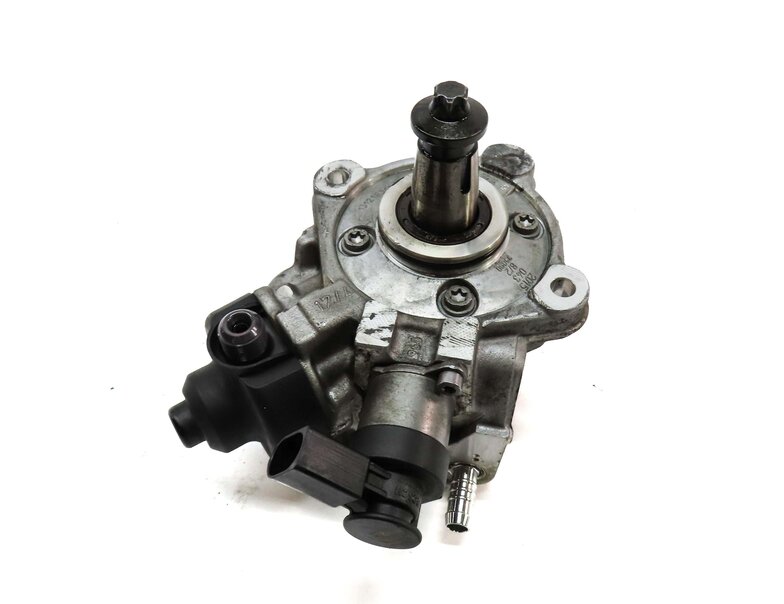 2014-2017 BMW 328i X3 (F25 F30) 2.0L N47T DIESEL ENGINE FUEL INJECTION PUMP