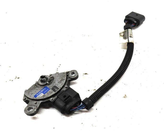 Thumbnail 2: 2014 AUDI Q7 4L 3.0L SUPERCHARGED ENGINE AUTO TRANSMISSION NEUTRAL SAFETY SWITCH