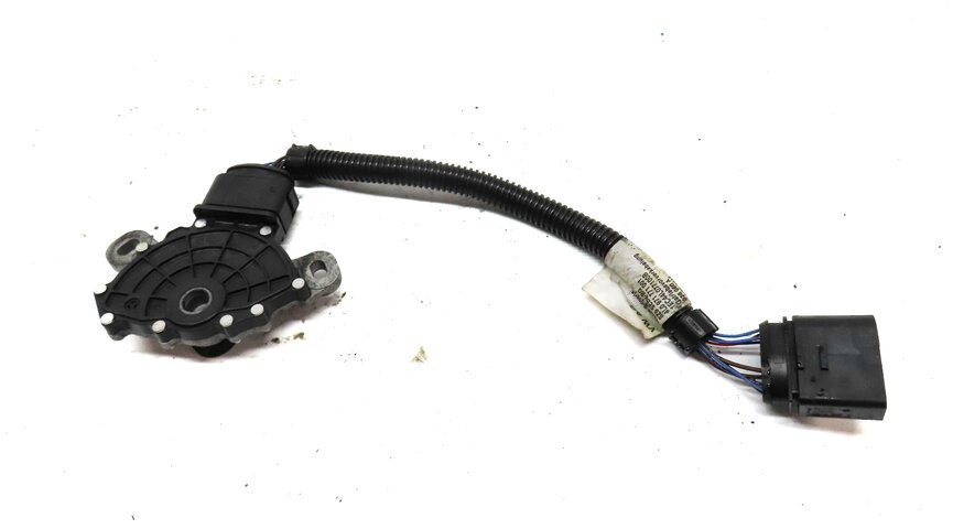 Thumbnail 4: 2014 AUDI Q7 4L 3.0L SUPERCHARGED ENGINE AUTO TRANSMISSION NEUTRAL SAFETY SWITCH