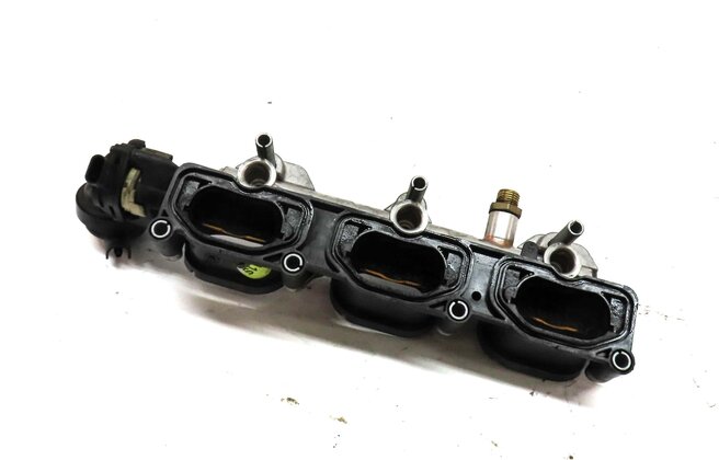 Thumbnail 1: 2014 AUDI Q7 4L 3.0L SUPERCHARGED ENGINE RIGHT LOWER INTAKE MANIFOLD & FUEL RAIL