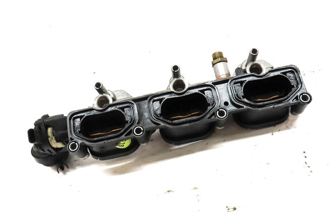 Thumbnail 3: 2014 AUDI Q7 4L 3.0L SUPERCHARGED ENGINE RIGHT LOWER INTAKE MANIFOLD & FUEL RAIL