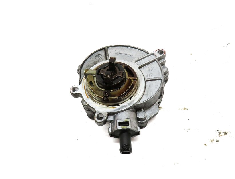 Thumbnail 2: 2014 AUDI Q7 (4L) 3.0L SUPERCHARGED ENGINE BRAKE VACUUM PUMP 06E145100R