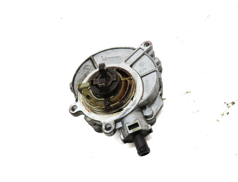 Thumbnail 3: 2014 AUDI Q7 (4L) 3.0L SUPERCHARGED ENGINE BRAKE VACUUM PUMP 06E145100R