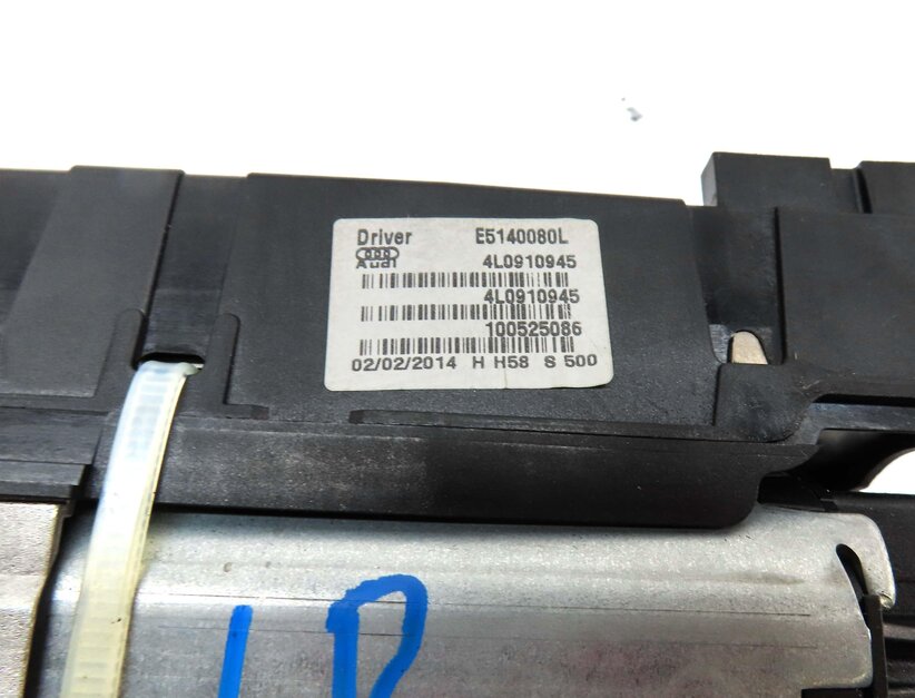 Thumbnail 8: 2014-2015 AUDI Q7 (4L) LEFT DRIVER REAR TRUNK LIFT ASSIST LIFTGATE MOTOR