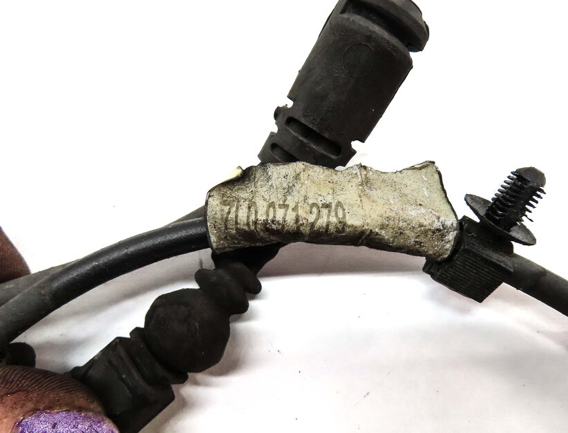 Thumbnail 4: 2014 AUDI Q7 4L FRONT RIGHT PASSENGER ABS WHEEL SPEED SENSOR WIRE WIRING HARNESS