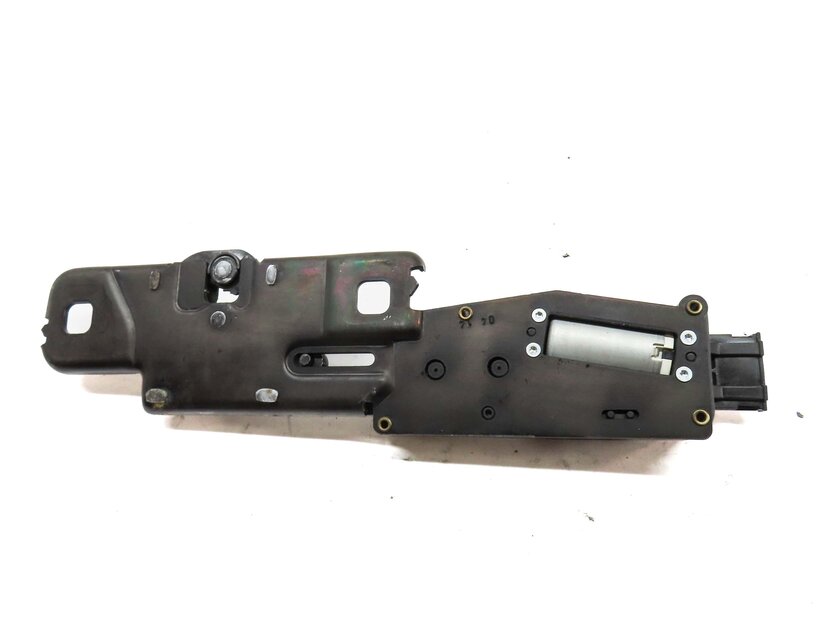 Thumbnail 5: 2014 AUDI Q7 (4L) REAR TRUNK STRIKER PLATE LOCK LATCH ACTUATOR 4F9827383G
