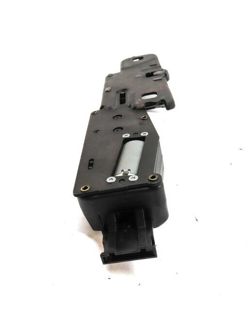 Thumbnail 6: 2014 AUDI Q7 (4L) REAR TRUNK STRIKER PLATE LOCK LATCH ACTUATOR 4F9827383G