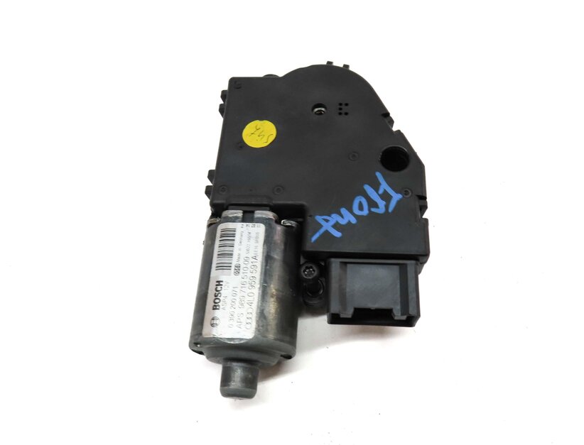 Thumbnail 1: 2007-2014 AUDI Q7 (4L) SUNROOF MOTOR SUN ROOF SUNSHADE SHADE WINDOW MOTOR