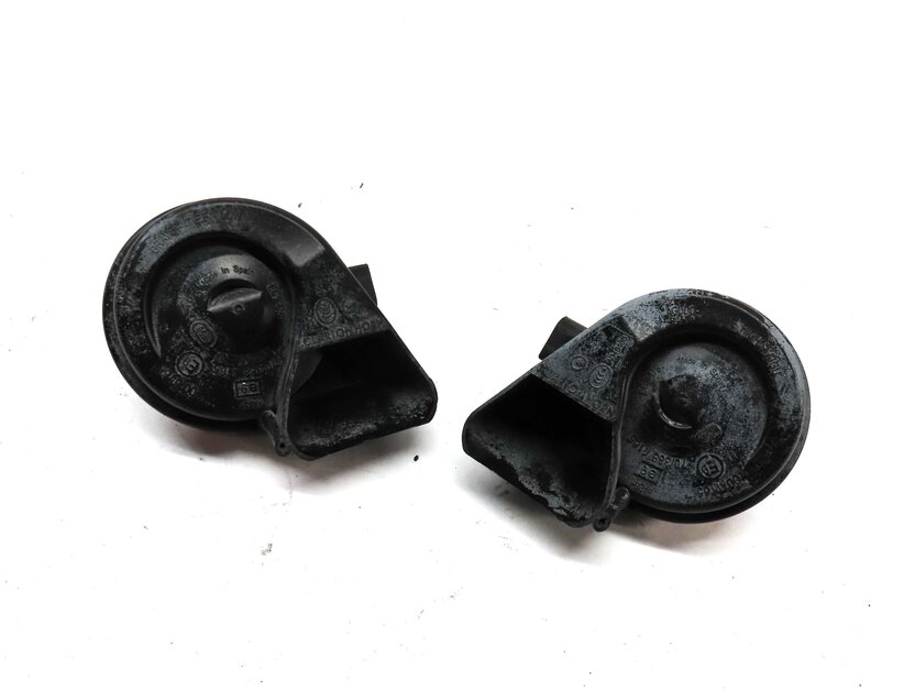 Thumbnail 1: 2007-2015 AUDI Q7 R8 (4L 4S) HIGH & LOW TONE HORN SET-2