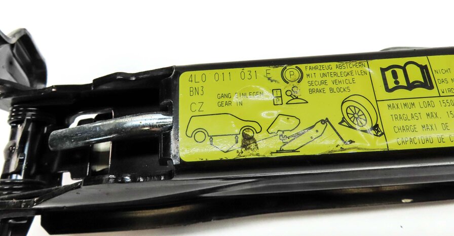 Thumbnail 10: 2013-2015 AUDI Q7 (4L) EMERGENCY SPARE TIRE CAR LIFT JACK LUG WRENCH TOOL KIT