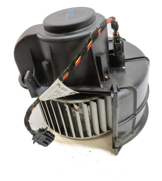 Thumbnail 6: 2011-2015 AUDI Q7 (4L) FRONT HVAC HEATER A/C BLOWER FAN MOTOR