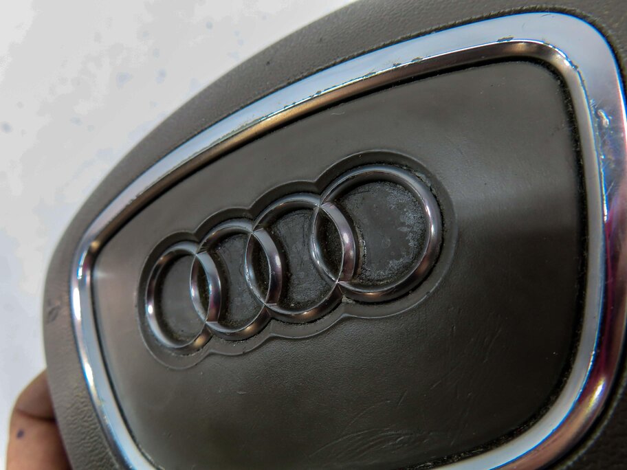 Thumbnail 8: 2011-2015 AUDI Q7 (4L) LEFT DRIVER STEERING WHEEL SRS AIRBAG AIR BAG (BROWN)