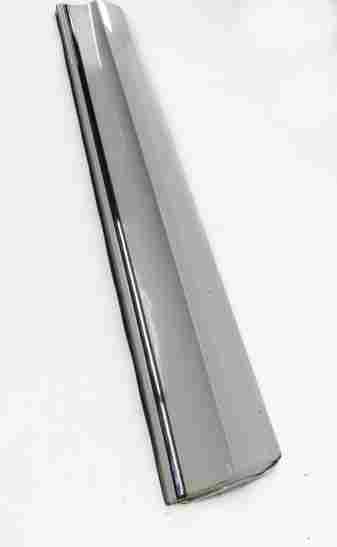 Thumbnail 4: 2014 AUDI Q7 4L FRONT LEFT DRIVER DOOR LOWER TRIM MOULDING PANEL (CARRARA WHITE)