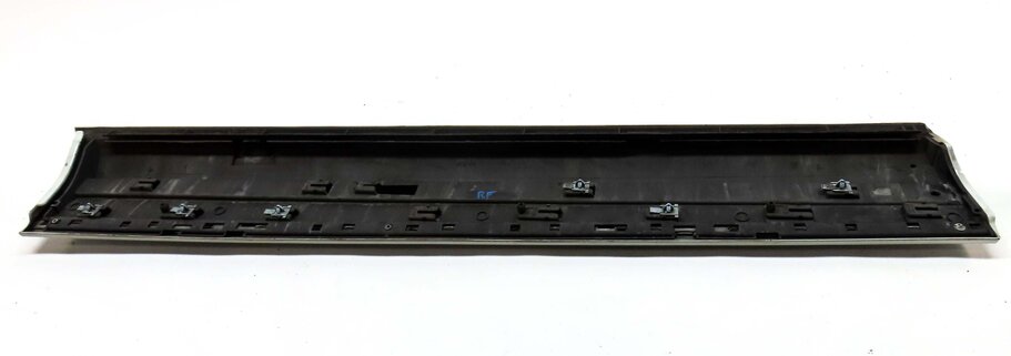 Thumbnail 6: 2014 AUDI Q7 (4L) FRONT RIGHT LOWER DOOR TRIM MOULDING PANEL (CARRARA WHITE)