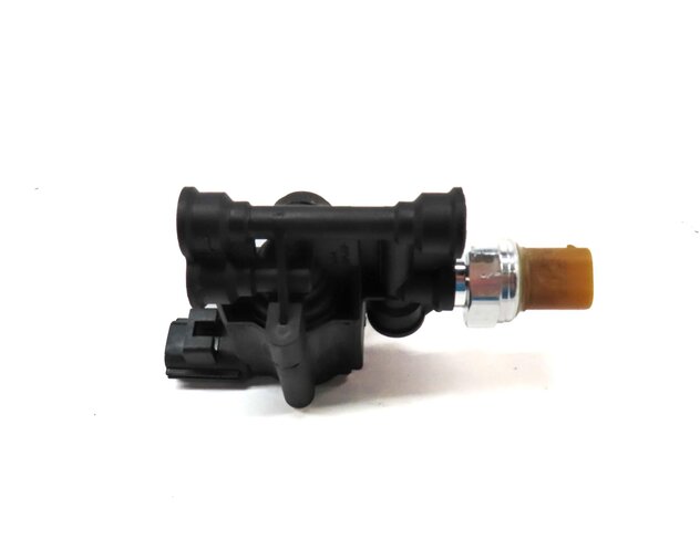 Thumbnail 4: 2006 LAND RANGE ROVER (L322) AIR SUSPENSION TRANSFER RELIEF VALVE RVH500070