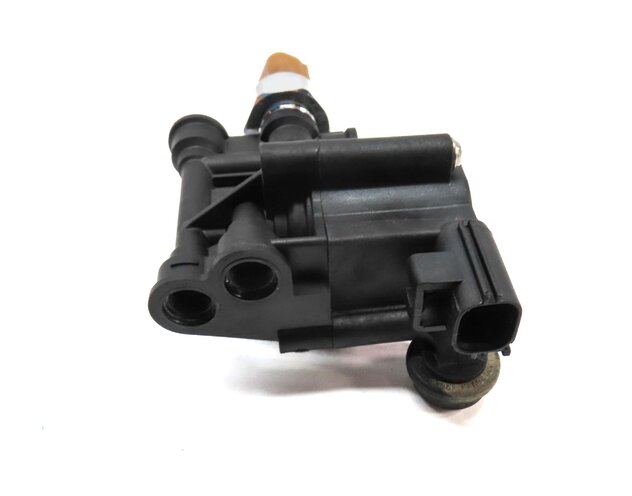 Thumbnail 5: 2006 LAND RANGE ROVER (L322) AIR SUSPENSION TRANSFER RELIEF VALVE RVH500070