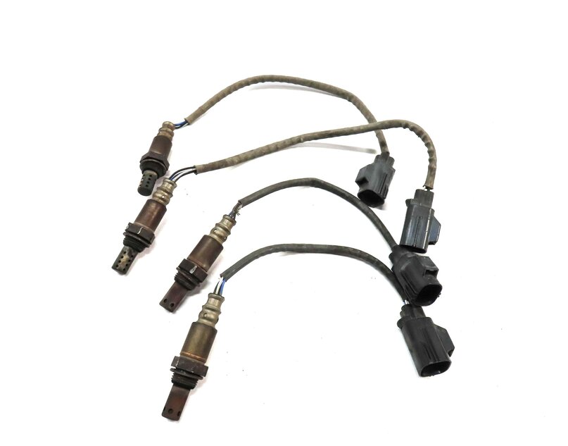 Thumbnail 2: 2006 LAND RANGE ROVER (L322) 4.4L ENGINE PRE POST CAT O2 OXYGEN SENSOR SET 4