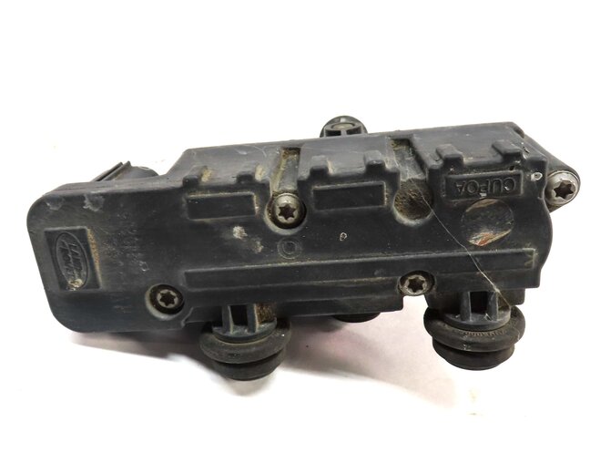 Thumbnail 5: 2006 LAND RANGE ROVER (L322) AIR SUSPENSION TRANSFER RELIEF VALVE RVH500060