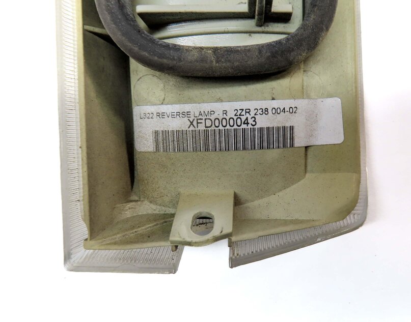 Thumbnail 6: 2006 LAND RANGE ROVER (L322) REAR RIGHT PASSENGER TRUNK REVERSE LIGHT XFD000043