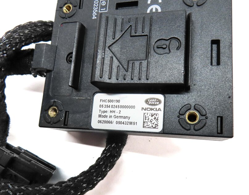 Thumbnail 4: 2006 LAND RANGE ROVER (L322) FRONT CENTER CONSOLE CELL PHONE DOCK CRADLE