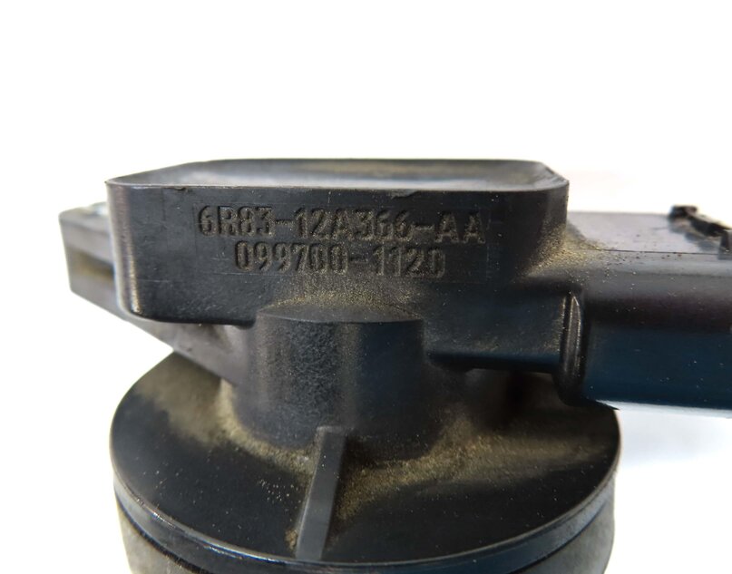 Thumbnail 5: 2005-2009 LR3 RANGE ROVER SPORT (L322 L320) 4.2L 4.4L ENGINE IGNITION COIL SET8